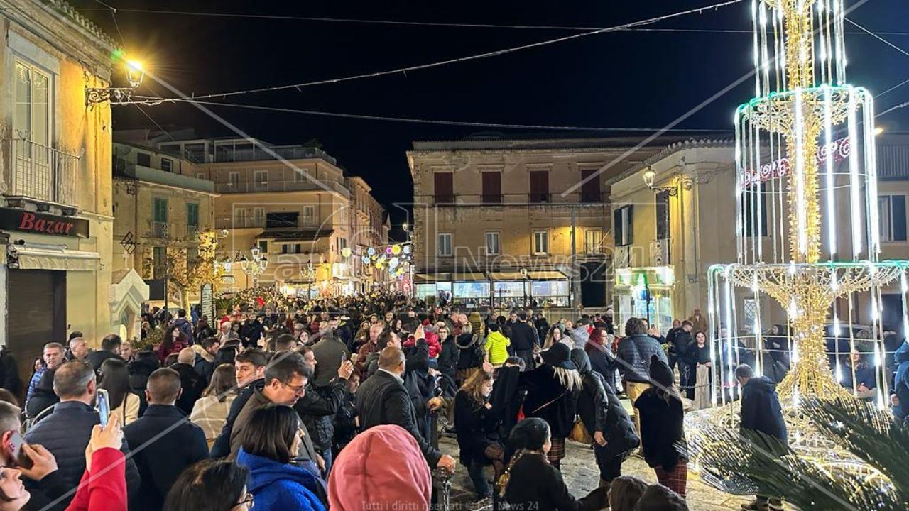 L’entusiasmoInter campione d’Italia, la festa in Calabria: la notte magica dei tifosi da Cosenza a Reggio