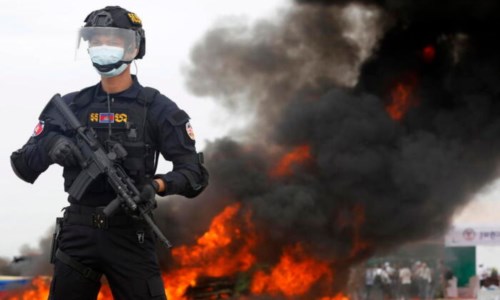 La tragediaDrammatico incendio in Cambogia: a fuoco un hotel casinò, morte nel rogo almeno 10 persone