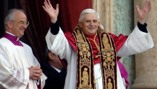 Il cordoglioAddio a Benedetto XVI, Occhiuto: «Grande uomo di fede e teologo sopraffino»