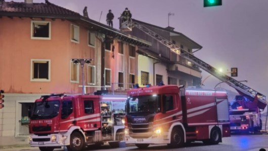 Tragedia a UdineScoppia un incendio in una comunità per ragazzi in Friuli: muore un 17enne