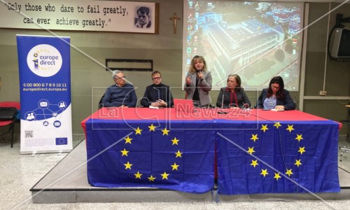 L’eventoIl futuro dell’Ue, al liceo scientifico Zaleuco di Locri si chiude l’anno europeo dei giovani
