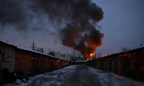 Il conflitto infinitoUcraina, il nuovo anno inizia all’insegna dei raid: esplosioni nelle regioni di Kiev, Zaporizhzhia e Dnipro