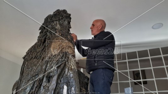 La sculturaCrotone, una statua in bronzo da tre tonnellate per far rivivere il mito di Pitagora