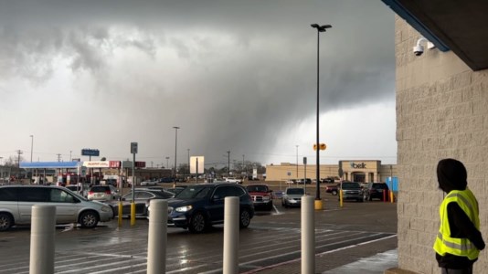 Il tornado (Foto Cnn)