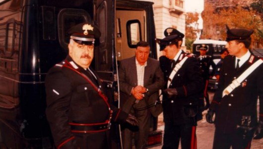 La foto del giorno in cui Riina venne al Tribunale di Reggio Calabria, foto ansa