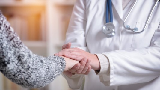 Ospedale di TropeaIl consigliere regionale Comito: «Cure oncologiche riattivate grazie alla generosità dei medici»
