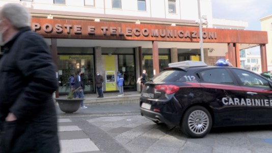 Le indaginiCatanzaro, incassa buoni fruttiferi per 10mila euro: interdetto dipendente delle Poste