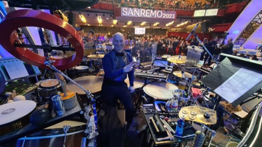 Sanremo 2023Le percussioni del festival hanno anche un ritmo calabrese con Tarcisio Molinaro: «Rappresento una regione unica»
