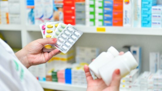 L’allarmeL’Ema indaga su gravi effetti collaterali di alcuni farmaci contro raffreddore e mal di testa: ecco quali sono