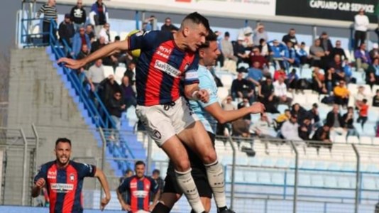 Serie CVirtus Francavilla-Crotone 1-2: D’Ursi e Gomez regalano i 3 punti ai rossoblù