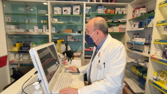 EmergenzaCorigliano Rossano, l’allarme dei farmacisti: a causa della guerra ridotte le scorte di medicine