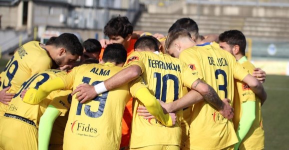 Calcio CalabriaDilettanti: il Lamezia va avanti in coppa, la Gioiese cade in Sicilia ed esce