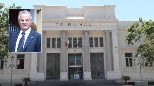 Reggio CalabriaAvrebbe favorito la latitanza di Amedeo Matacena, al via processo d’Appello per l’ex ministro dell’Interno Scajola