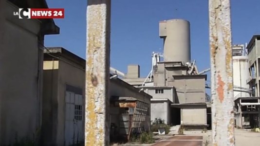 ’NdranghetaRinascita, il pentito Guastalegname: «Clan interessati allo smantellamento del cementificio di Vibo Marina»