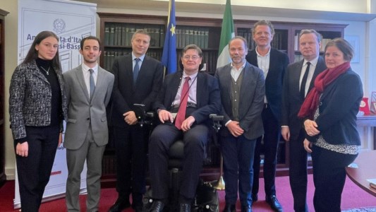 EccellenzeCaffo incontra l’ambasciatore italiano in Olanda: «Teniamo alto il nome del made in Italy»