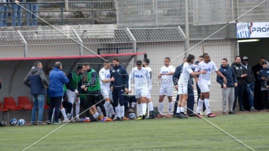 Calcio CalabriaL’universo dei Dilettanti fra evergreen, abbracci, dediche e goleador