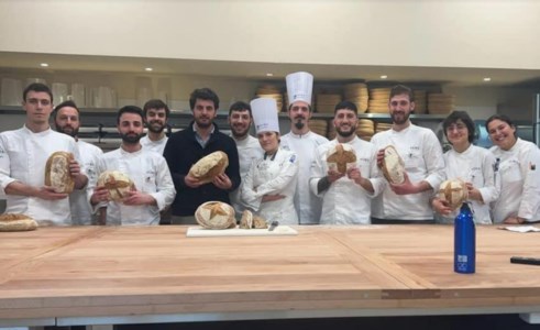 In cattedraL’imprenditore calabrese Caccavari approda alla Scuola internazionale di cucina con le sue farine di grani antichi
