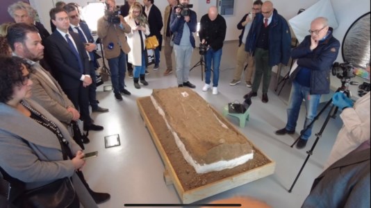 Archeologia CalabriaSibari, lo scavo e il restauro della tomba e dei reperti scoperti a Favella saranno aperti al pubblico