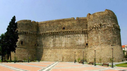 Ma che bel castello… i manieri più affascinanti e carichi di storia della Calabria