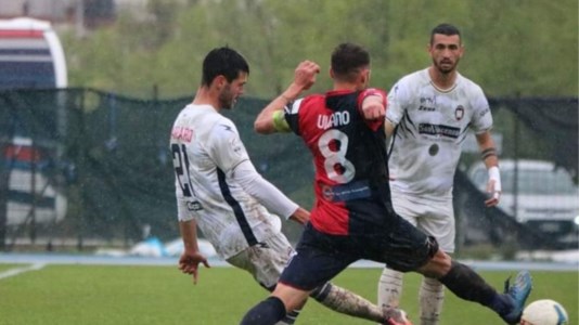Serie CGelbison-Crotone, ultima trasferta del girone vittoriosa per i pitagorici: finale 0-2