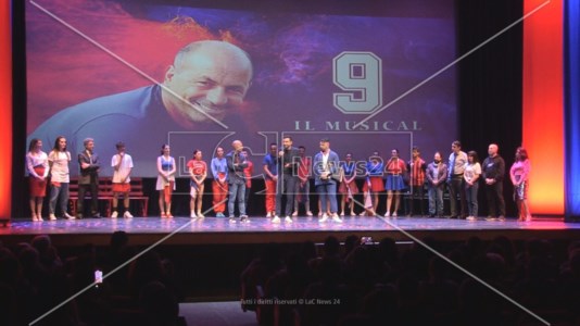 Il debuttoUn musical racconta le gesta del bomber del Cosenza Gigi Marulla. A Rende l’anteprima dello spettacolo