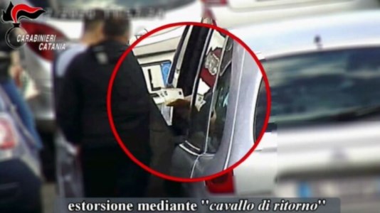 Operazione CarbackSpacciavano droga e rubavano auto, maxi blitz a Catania: 68 arresti. Coinvolta anche la Calabria
