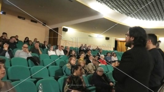 La pellicolaPaola, presentato al Cinema Odeon il docufilm “La Quarta Regola” su San Francesco e il suo Ordine