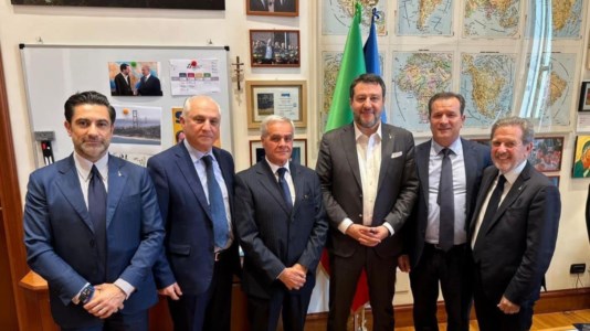 InfrastutturePonte di Longobucco, Salvini incontra i sindaci a Roma dopo il crollo