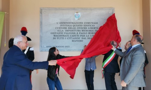 Memorial DayGioia Tauro, da oggi il palazzo comunale porterà il nome dei magistrati Falcone e Borsellino