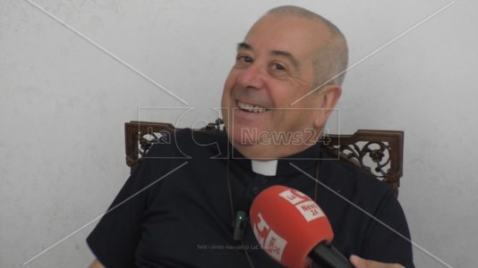 L’intervistaIl vescovo “politico” di Cosenza, monsignor Checchinato: «Per il bene comune bisogna schierarsi»