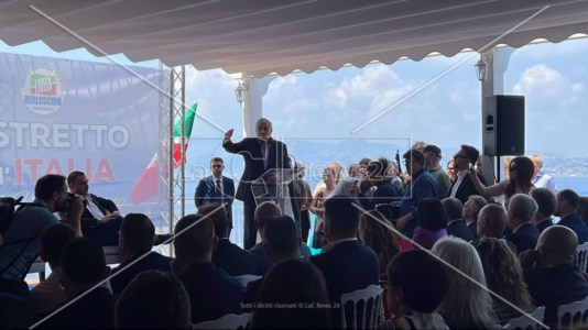 Convention Fi«Il prossimo G7 si faccia a Reggio Calabria»: la proposta di Tajani a Villa San Giovanni