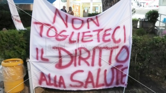 Sanità CalabriaL’ospedale di Paola destinato a perdere Chirurgia a favore di Cetraro, pronte le barricate