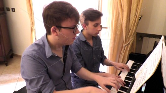 Antonio e Nicola Gullace al pianoforte