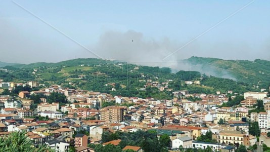 BlackoutEmergenza incendi ad Acri, le fiamme danneggiano la linea telefonica: disagi per i cittadini