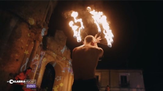 Gerace borgo incantato: musica, artisti di strada e spettacolari esibizioni per un evento magico