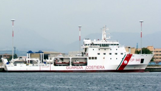 Il trasferimentoMigranti, in arrivo a Reggio Calabria 597 persone partite dall&rsquo;hotspot di Lampedusa