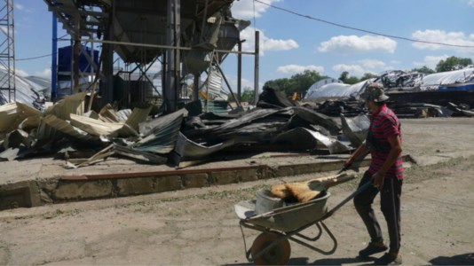 Sotto attaccoUcraina, raid di droni russi sul distretto di Izmail: un morto e diverse strutture danneggiate