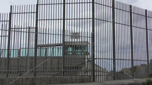 La posizioneInchiesta sul carcere di Catanzaro, il legale di Cerminara: «Estraneo ai fatti, l’agente non accompagna i detenuti all’esterno»