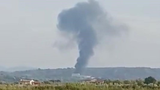 Rogo nei cantieriRifiuti, giorni difficili nella Sibaritide: l’impianto di Bucita a Corigliano Rossano fuori servizio per un incendio