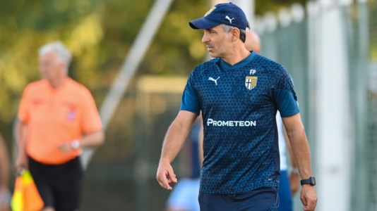 Serie BCatanzaro-Parma, l’allenatore dei crociati Pecchia: «Non mi sorprende vedere i giallorossi primi. Giocano a calcio»