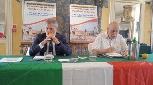 Attacco politicoAlemanno in Calabria chiama a raccolta chi a destra è deluso dal governo Meloni: «Ci facciamo un nuovo partito»