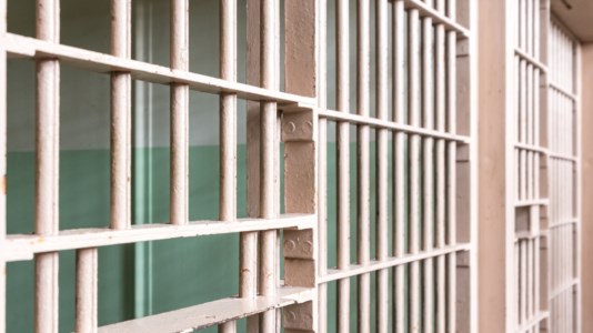 CatanzaroMinore in carcere tenta di togliersi la vita: salvato dalla Polizia penitenziaria