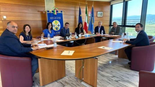 Le delibereRisorse idriche Calabria: la Giunta regionale commissaria altri 9 Comuni che non hanno aderito ad Arrical