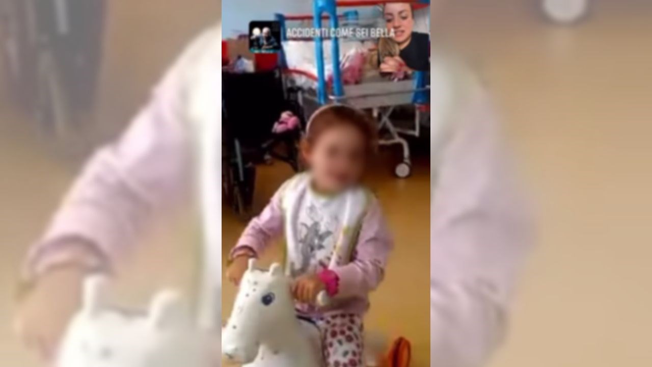 La piccola Fatima in un frame del video postato dalla zia