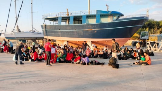 Ancora emergenzaSei sbarchi in sette giorni nella Locride, l&rsquo;ultimo questa mattina: 90 migranti arrivati a Roccella