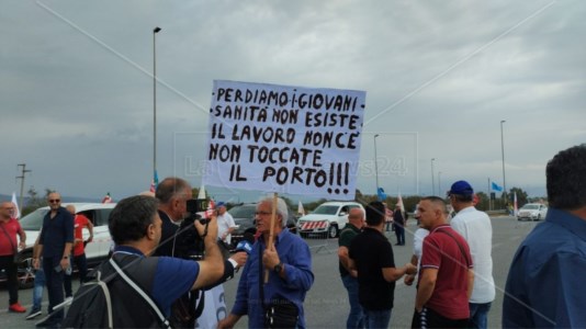 Il sit-inGioia Tauro, l’Autorità di sistema: «La Calabria si è stretta intorno al suo porto»