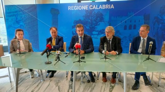 Dati confortantiMedici cercasi, oltre 400 rispondono al bando in Calabria. Occhiuto: «Per la prima volta più candidati che posti»