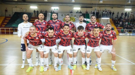 Futsal CalabriaCalcio a 5, la Pirossigeno Cosenza conquista il primo punto in Serie A: a Torino finisce 3-3