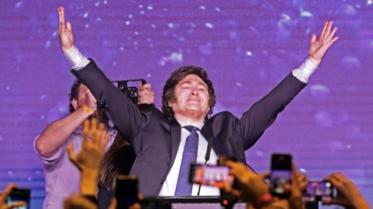 Javier Milei ha vinto le primarie in Argentina (Foto: Ansa)