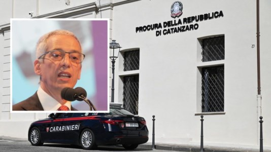 La sede della Procura di Catanzaro e, nel riquadro, Francesco Cavallaro